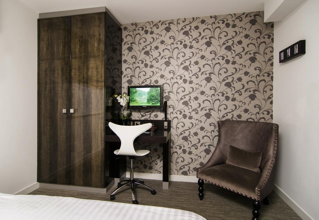 The Hide London Hotel Hendon Bagian luar foto